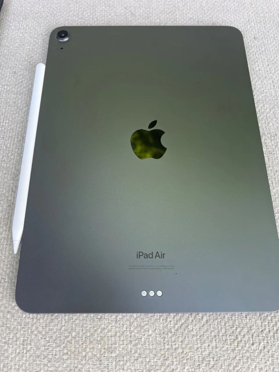 iPad Air 5a geração + Apple Pencil + Capa com teclado