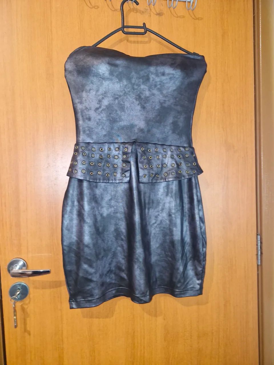 Outlet black
