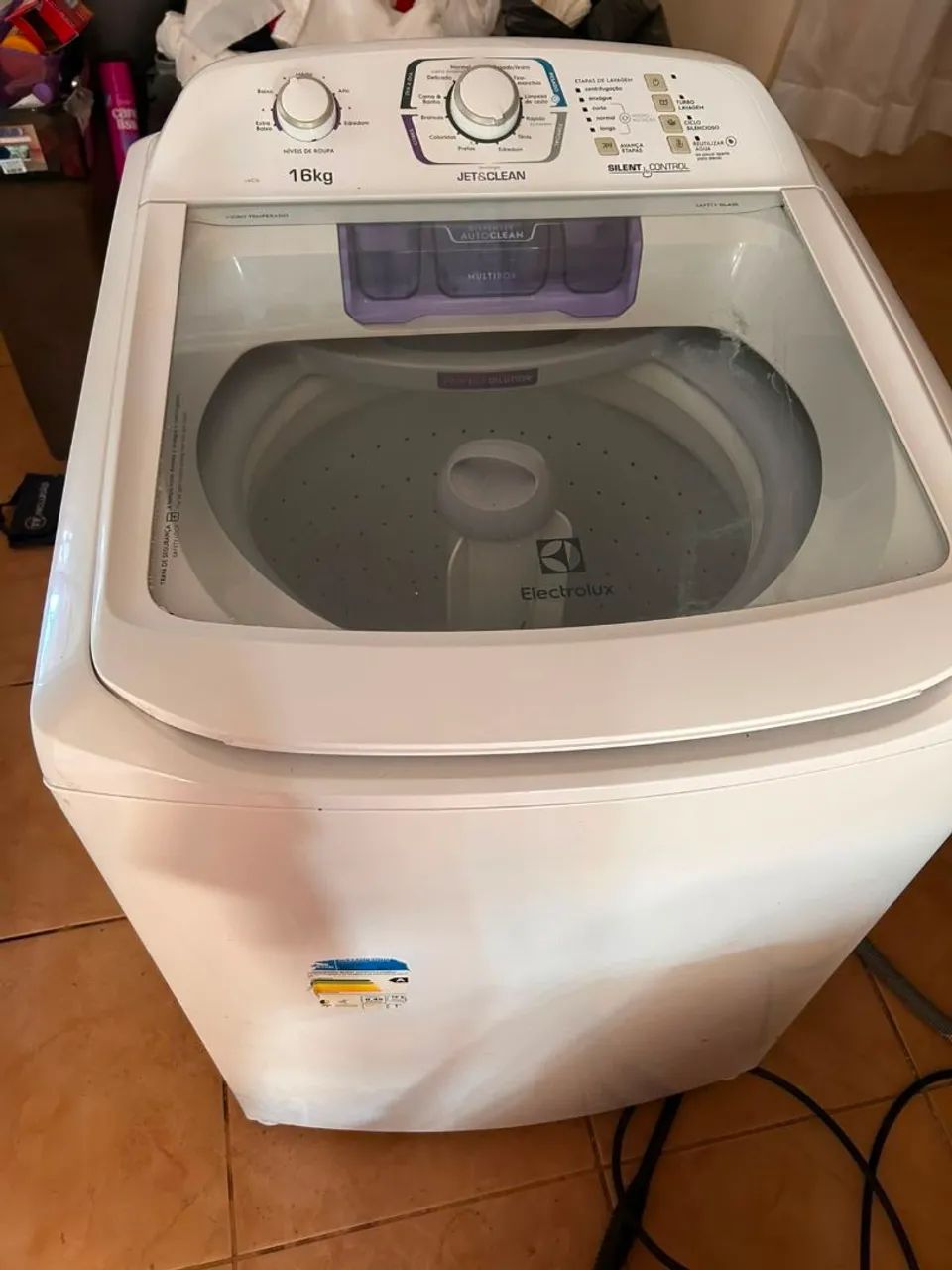 Selling 17 kg Washing Machine