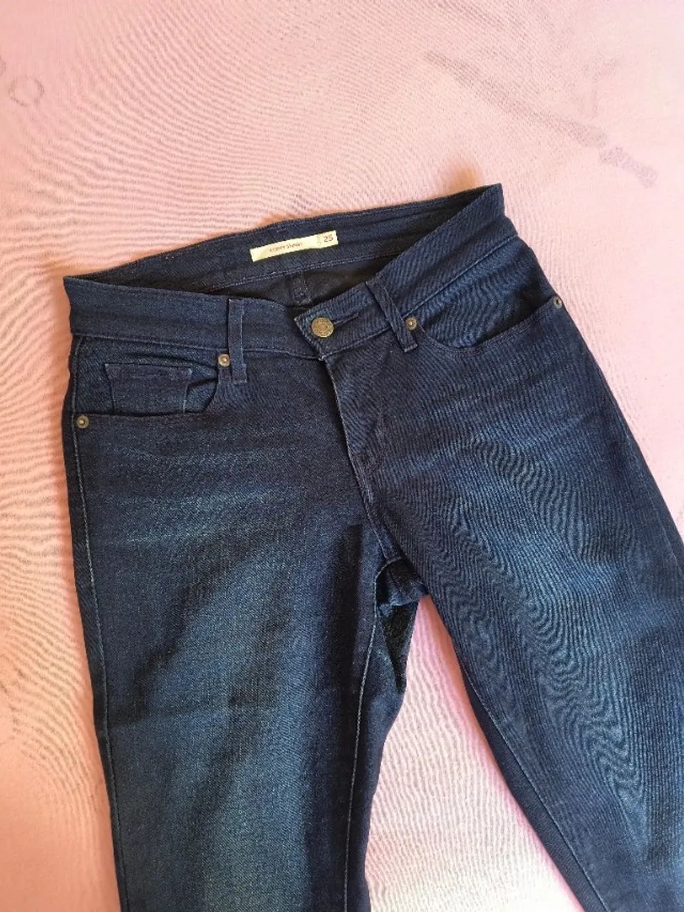 Calça jeans feminina Levi's  - Foto 5