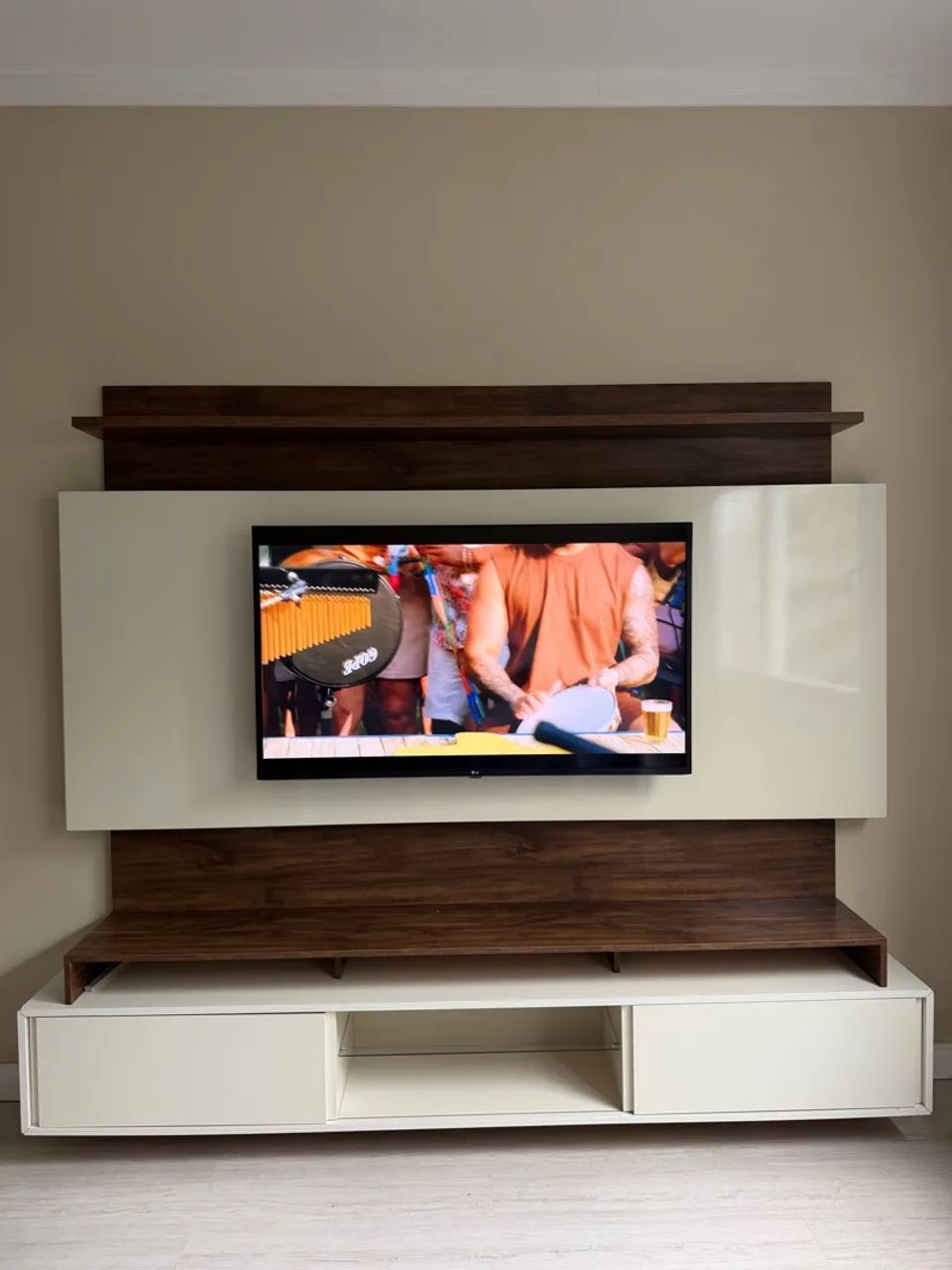 Painel para TV com Rack e LED - 2,20 x 1,85m - Foto 4