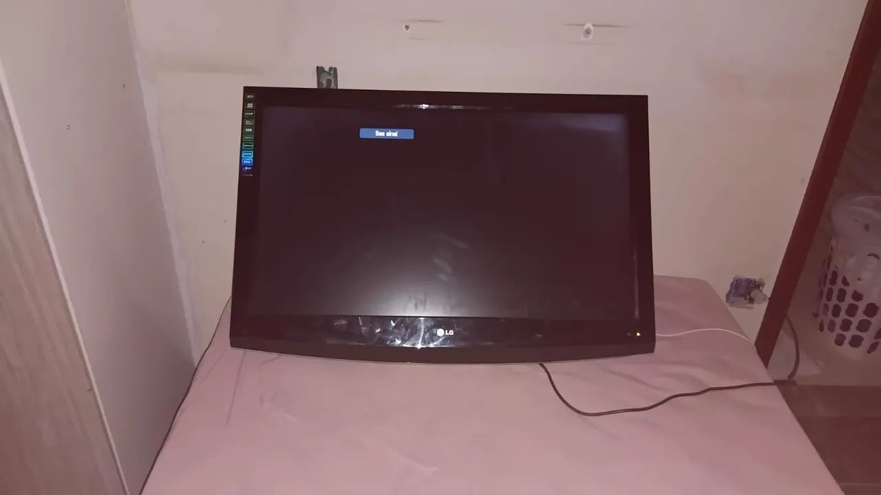 Tv LG 42 polegadas(com suporte pra tv box) - Foto 2