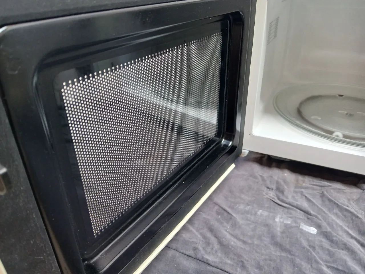 Microondas panasonic NST252 - Foto 3