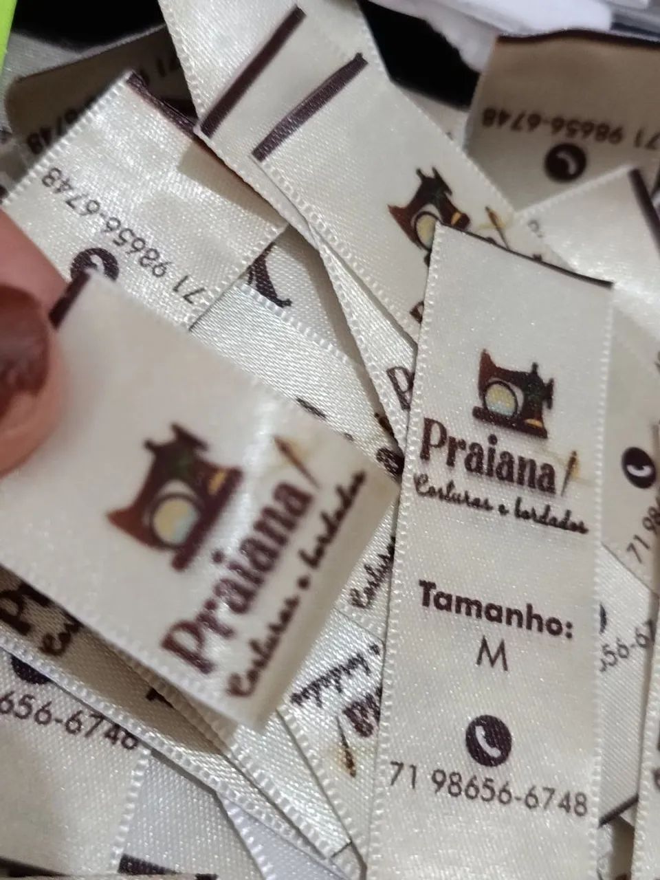 Etiqueta personalizada em Tecido Cetim 