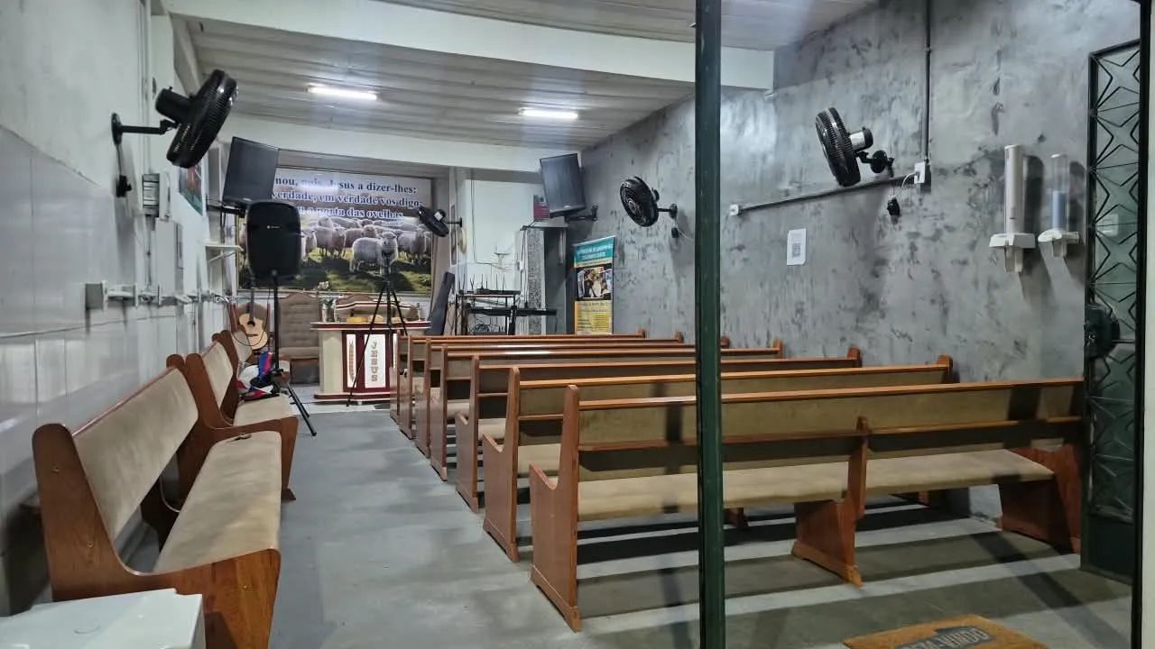 Bancos e cadeiras e Som para igreja  - Foto 3