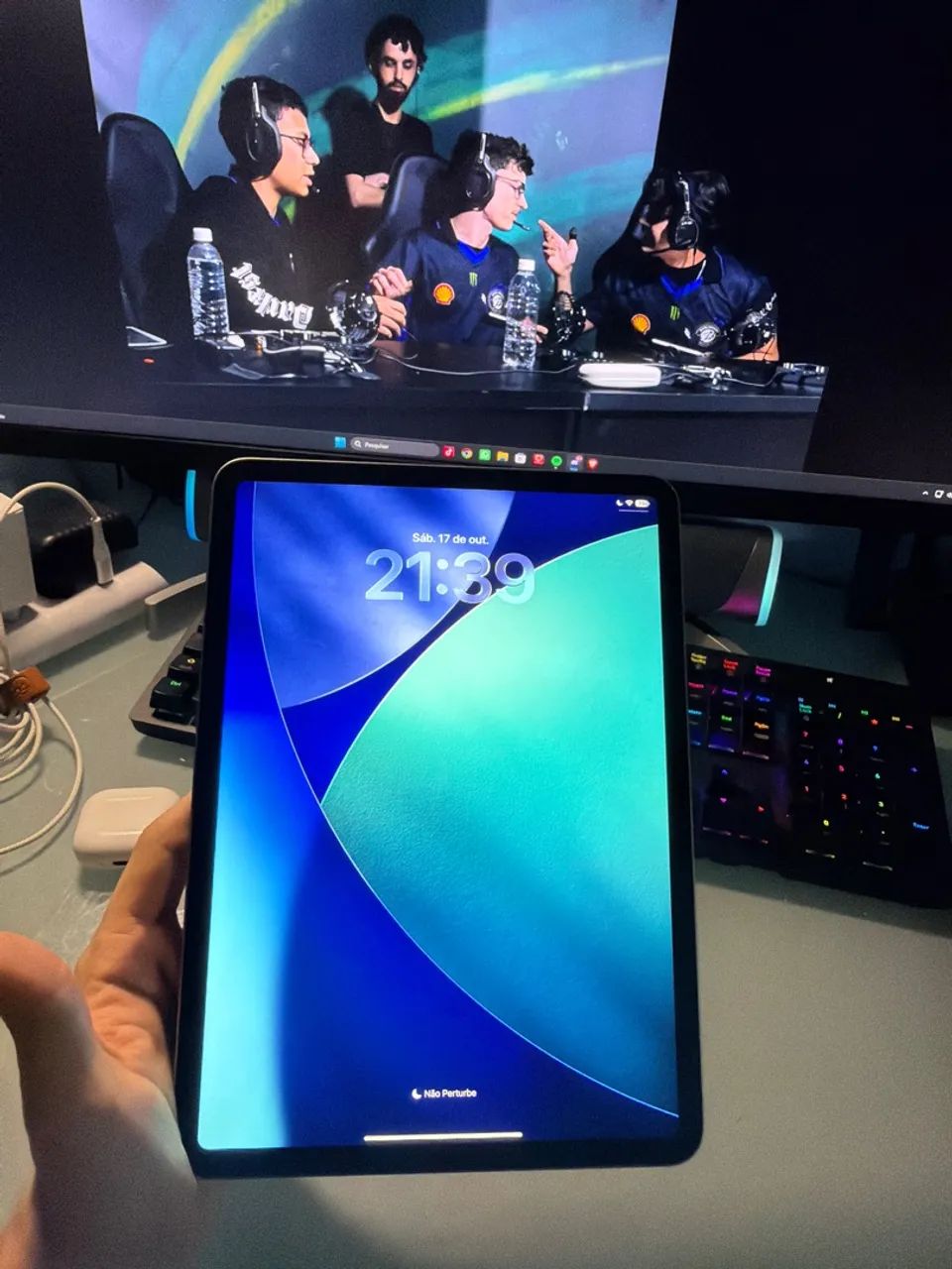 iPad Pro (11pol) 256GB  (4º geração ) M2 