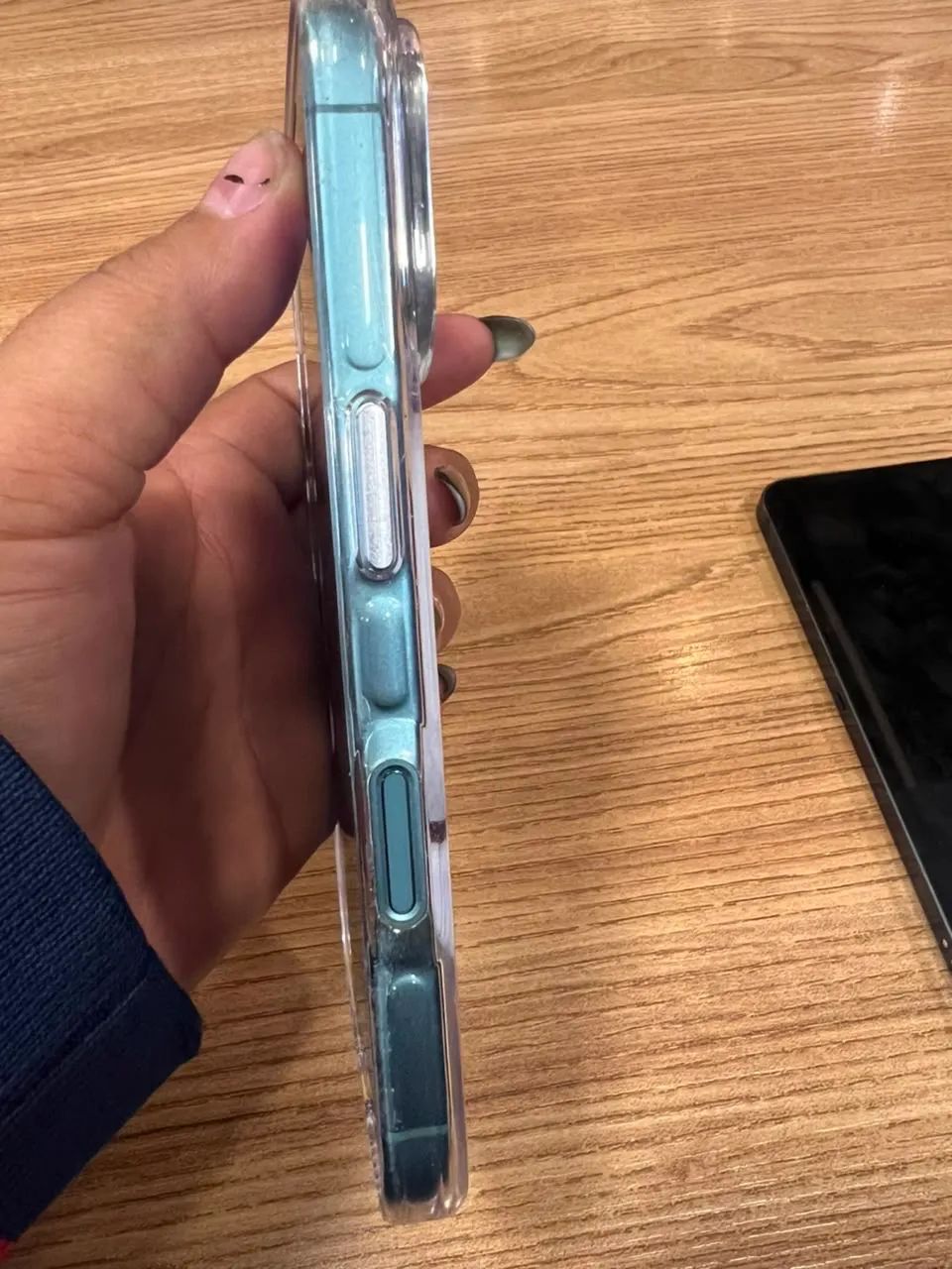 iPhone 16