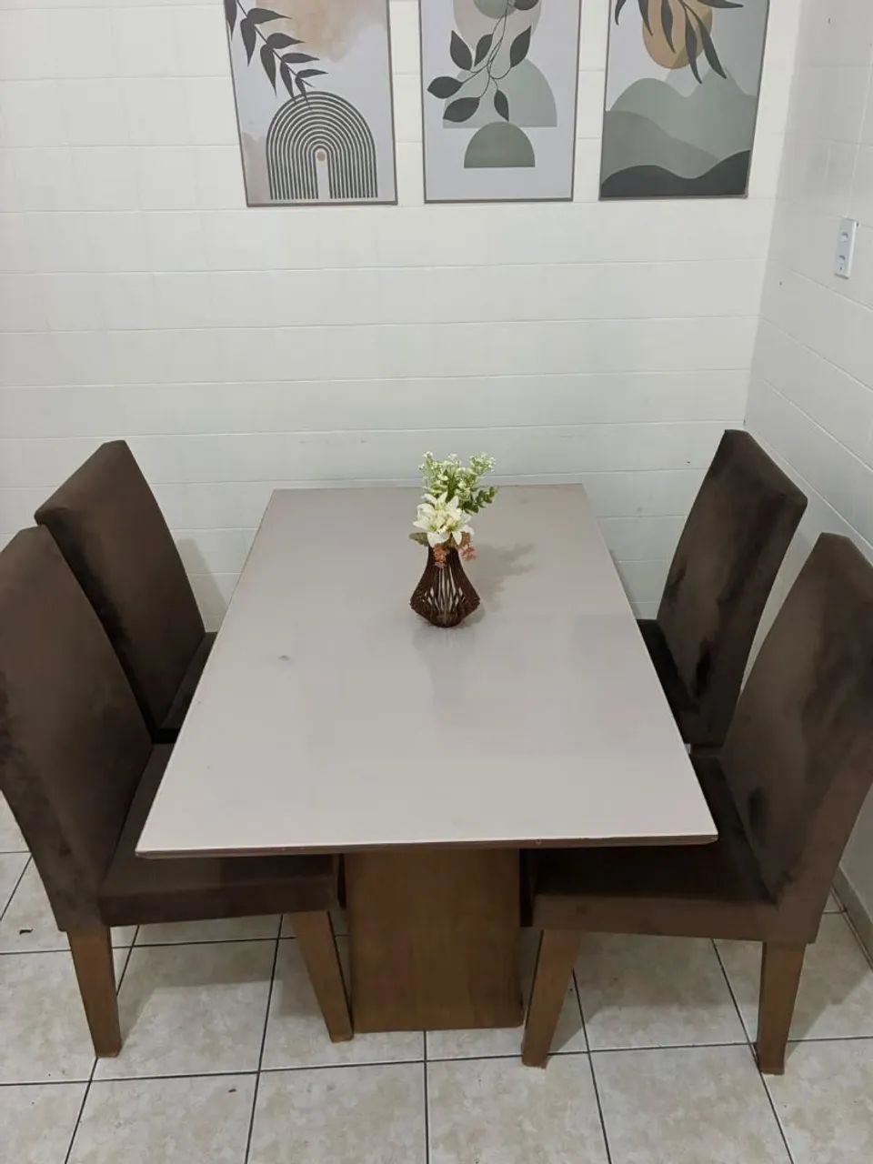 Conjunto de mesa com cadeiras (usado) - Foto 2