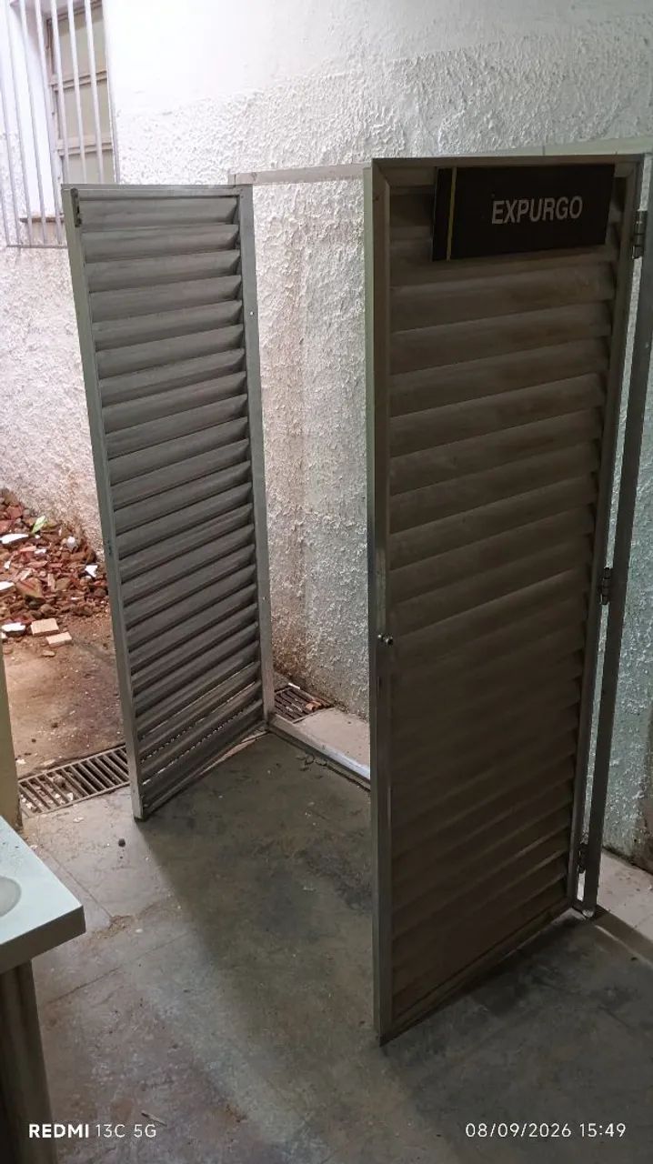 Portal com duas portas de alumínio  - Foto 4