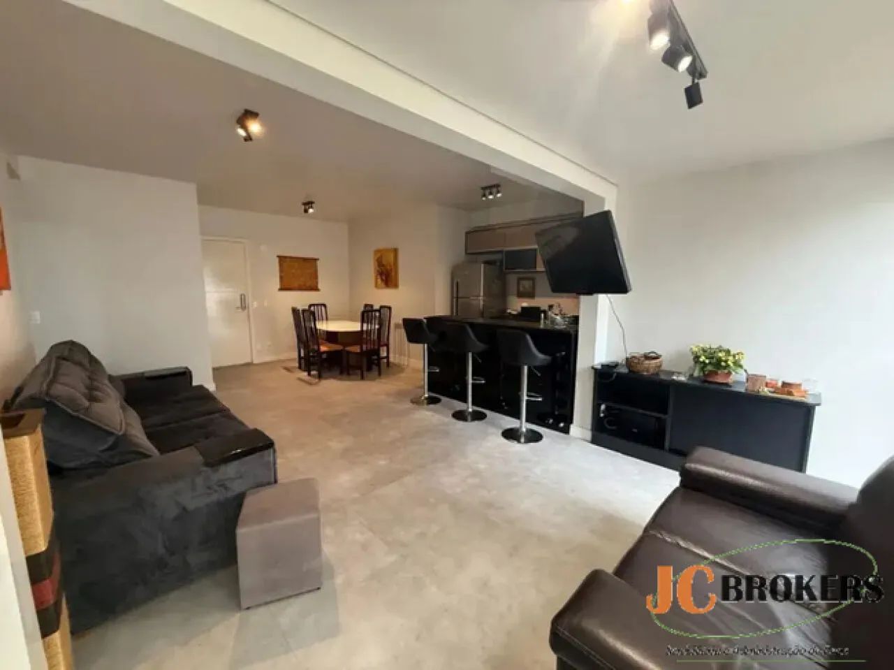 Apartamento com 80 m² de área útil, 2 dormitórios sendo 1 suíte, 1 vaga - Foto 4