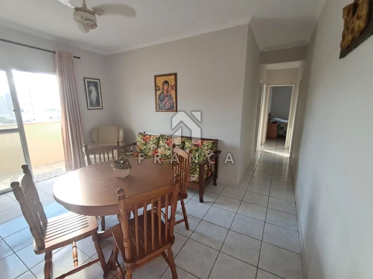 APARTAMENTO - 3 DORMITÓRIOS - CENTRO