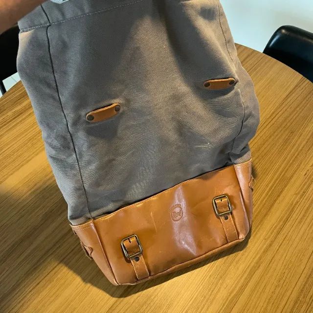 Mochila Beatnik&Sons - Lona + Couro Legítimo - Usada - Foto 3
