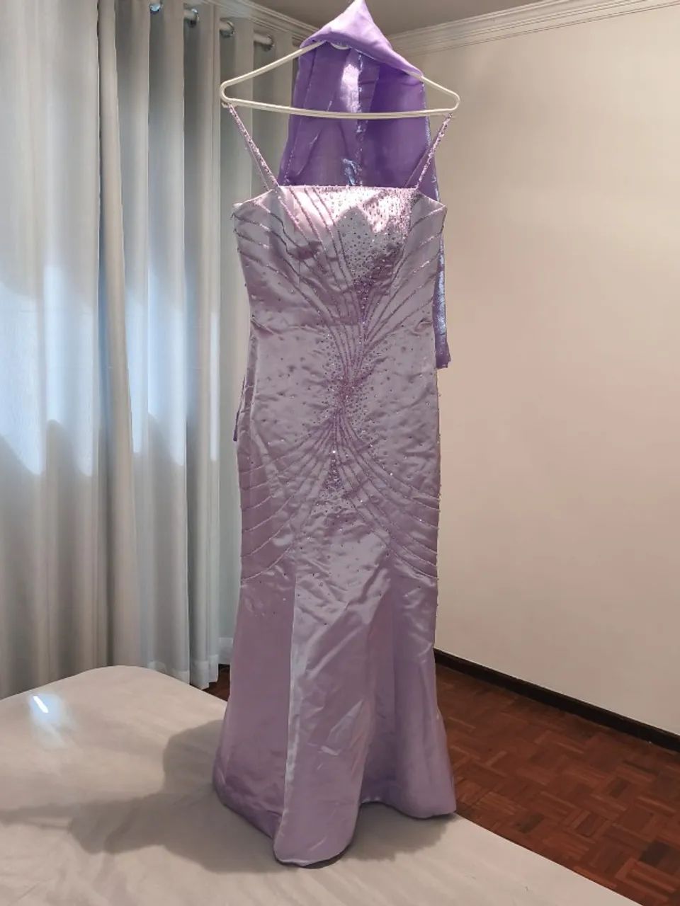 Vestido de festa Lilás bordado
