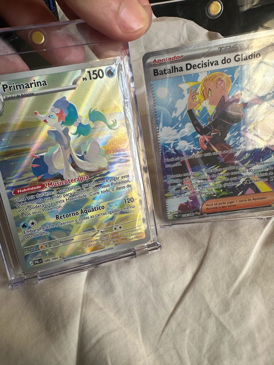 Kit Pokémon TCG 432 Cartas + 200 Sleeves + Deck Box - Foto 2