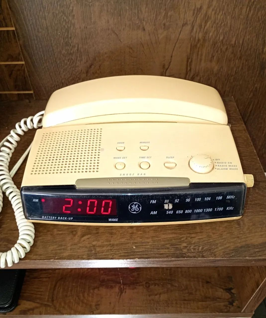 Rádio relógio telefone  - Foto 4