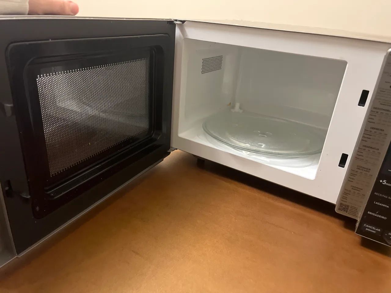 Micro-ondas Electrolux ME23S 23L 220V - Foto 4