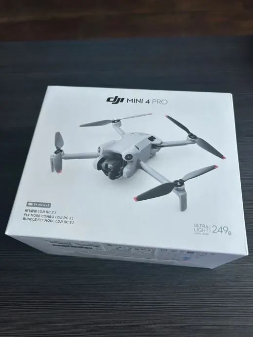 Drone DJI MINI 4 PRO + Combo Fly More (Novo) - 10x s/juros