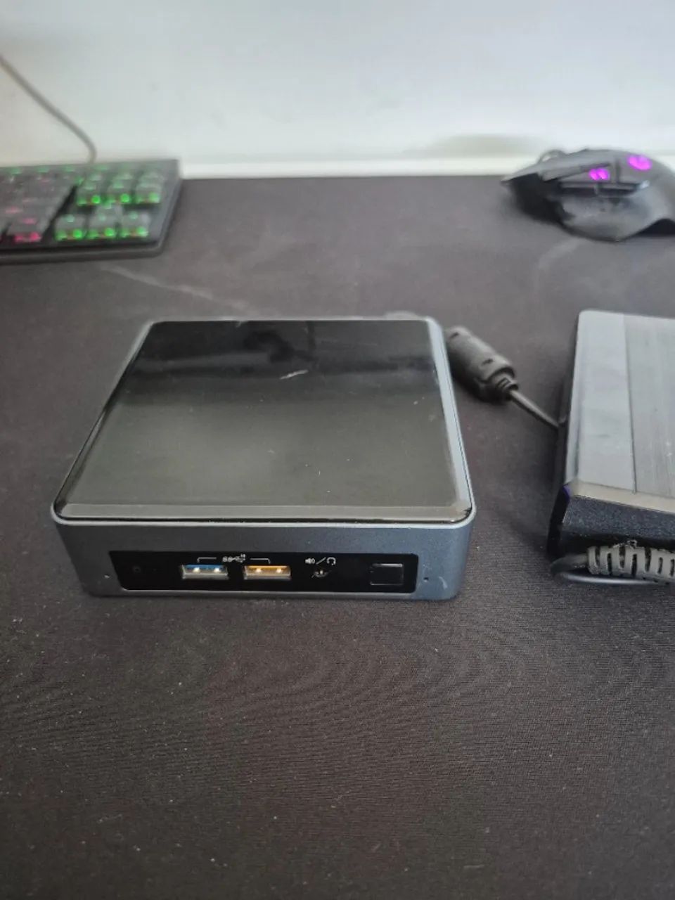 Mini PC Intel NUC-8i3BEK - Core i3 8ª Geração | 8GB RAM | SSD