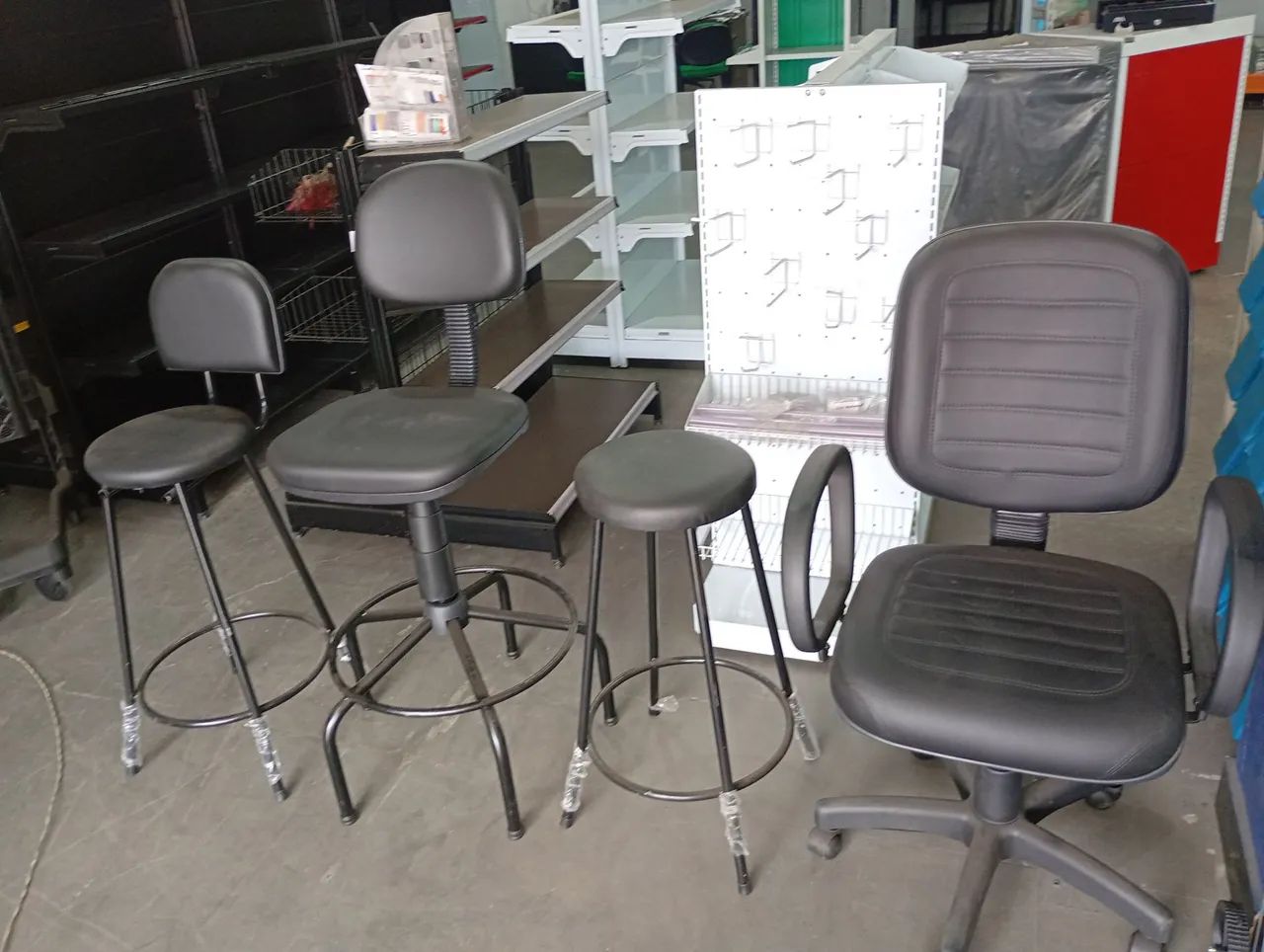 BRAND-NEW OFFICE CHAIRS ONLY AT CENTERACO ITAPUÃ STORE *