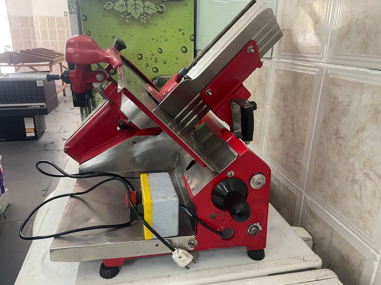 Máquina de cortar frios  - Foto 4