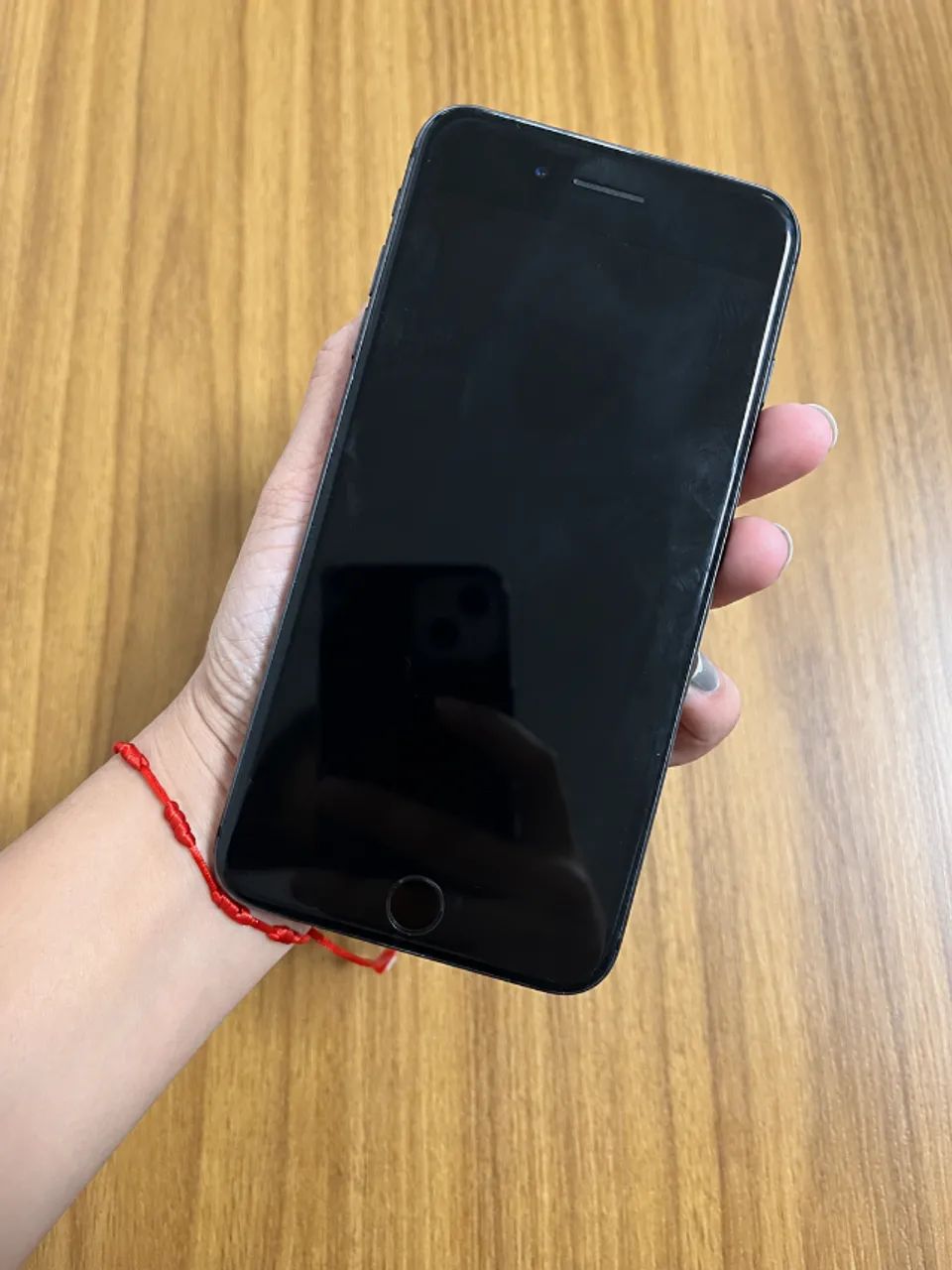 iPhone 8 PLUS - 64GB | Acompanha caixa + carregador + case - Foto 2