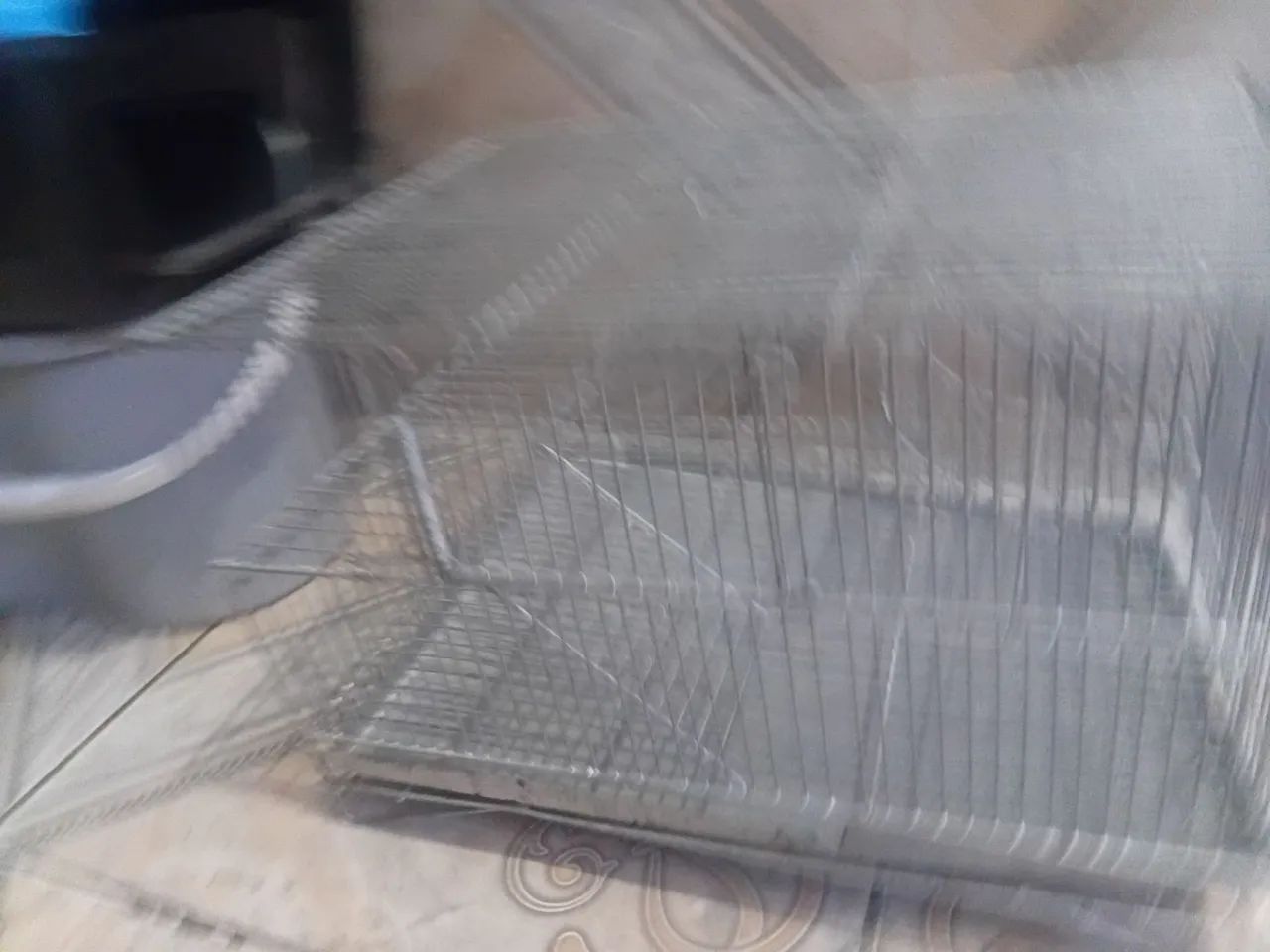 Casa para pet e gaiola pra hamster. 