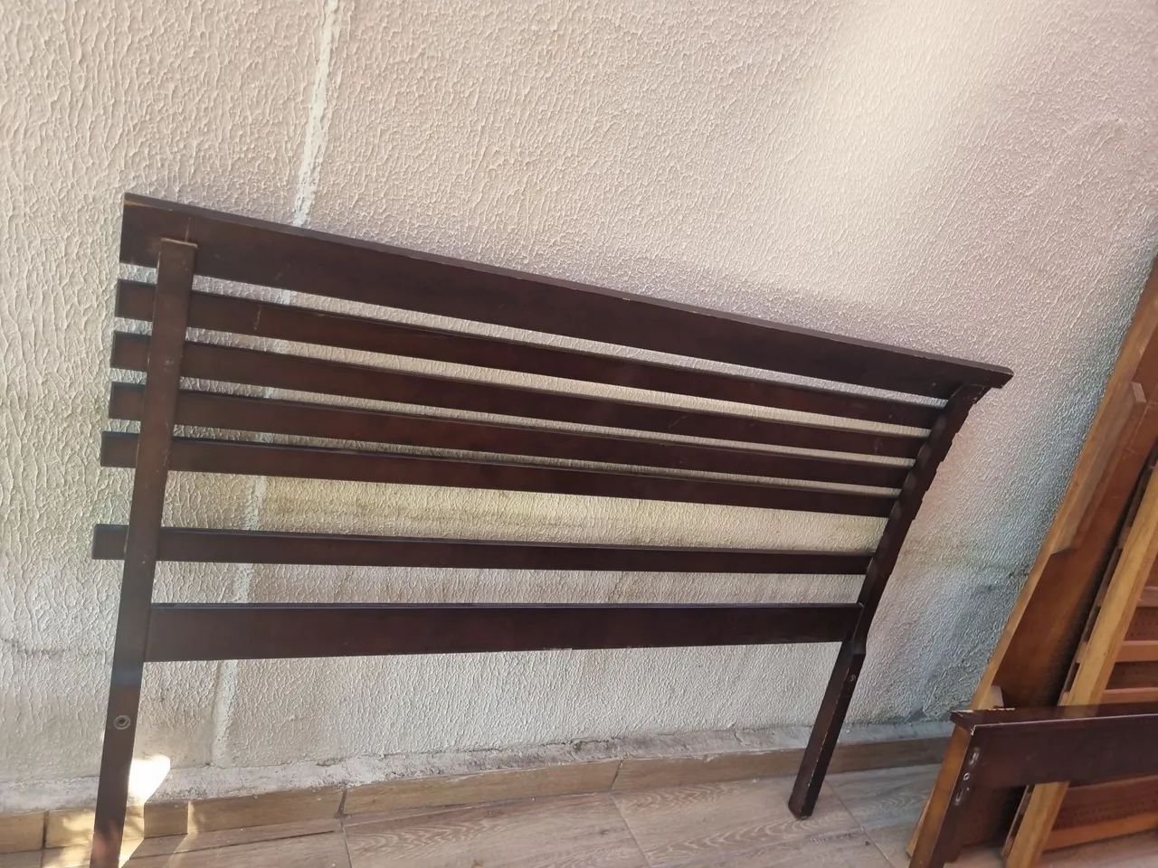 Cama de casal antiga usada