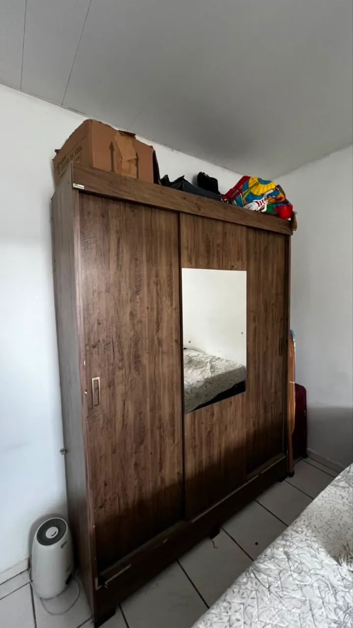 Guarda roupa casal usado 