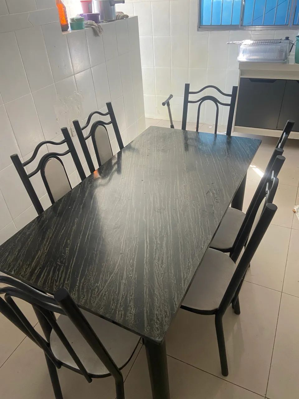 Mesa de mármore, com 6 cadeiras  - Foto 2