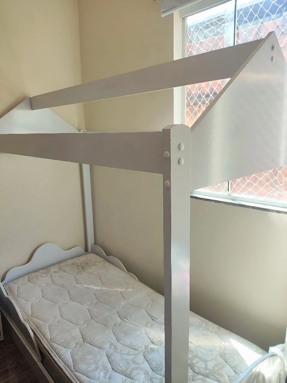 Cama com colchão 