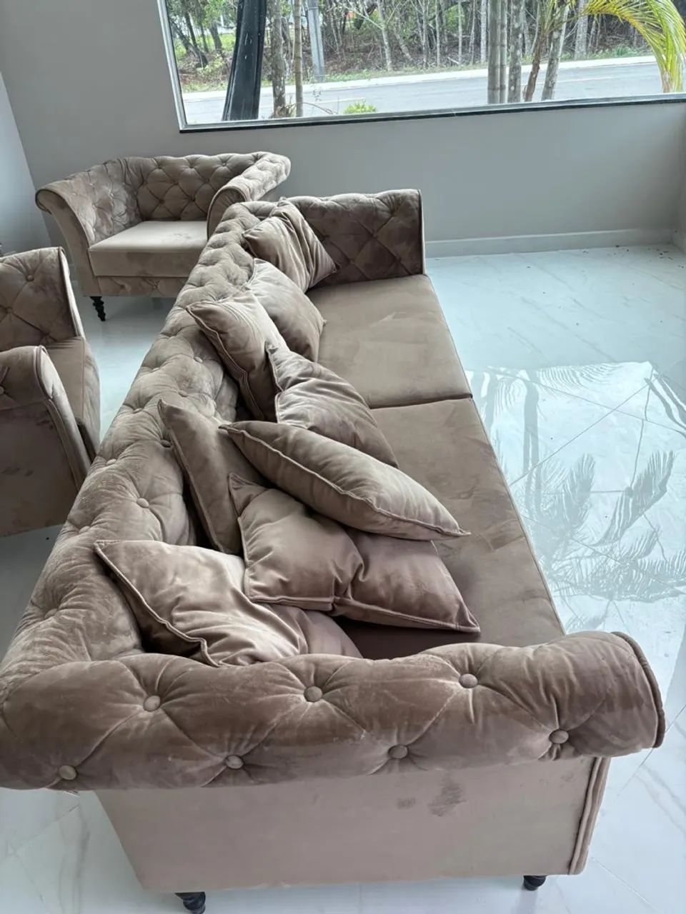 Sofá 3 lugares e poltronas 