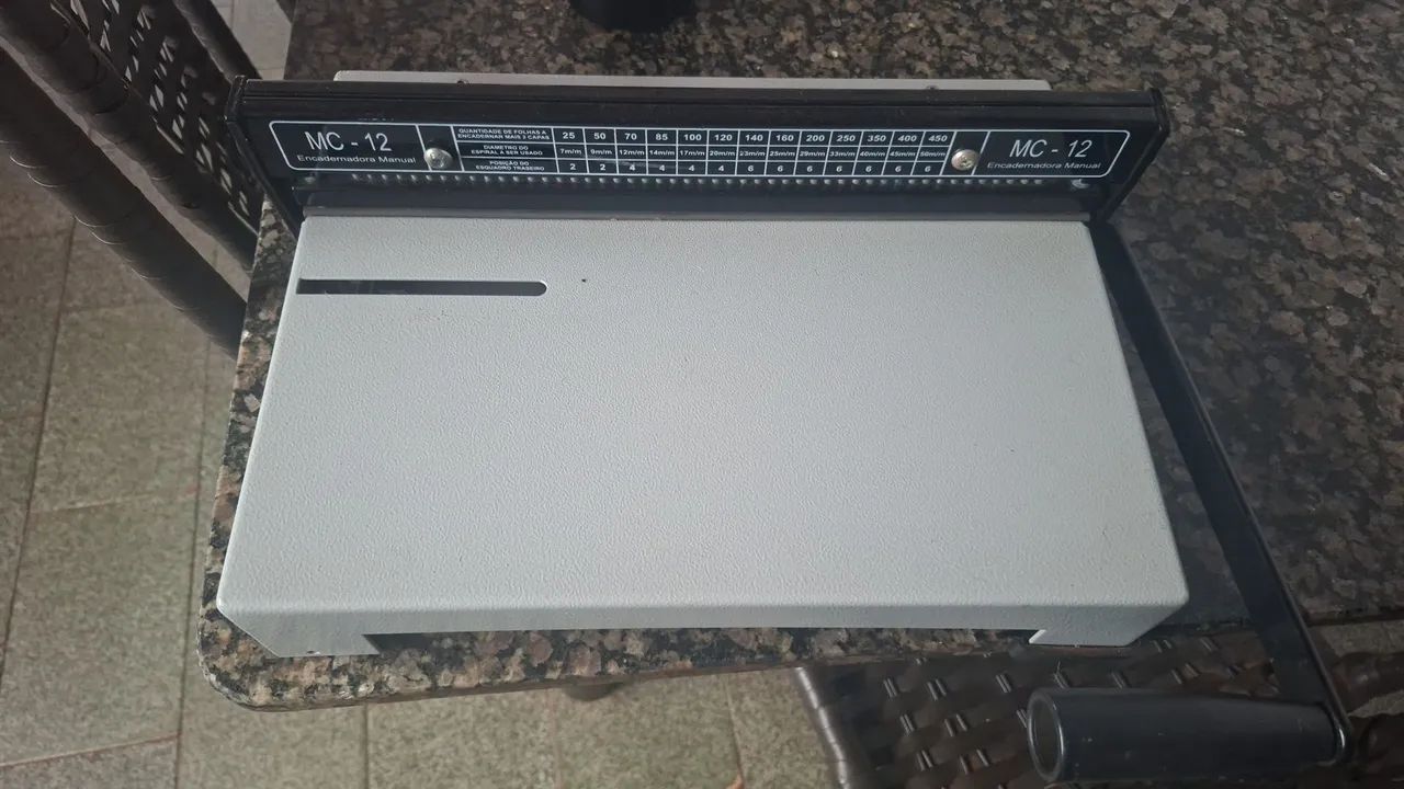 Uma Encadernadora e uma plastificadora  - Foto 3