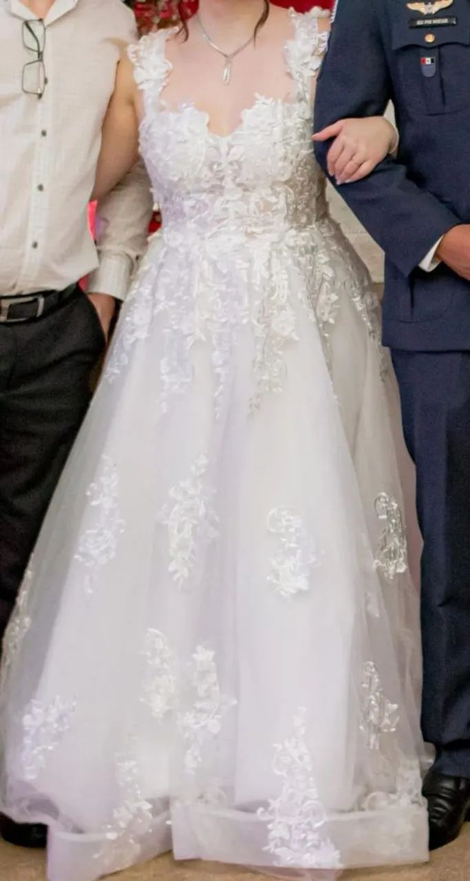 Vestido de noiva com véu  - Foto 3
