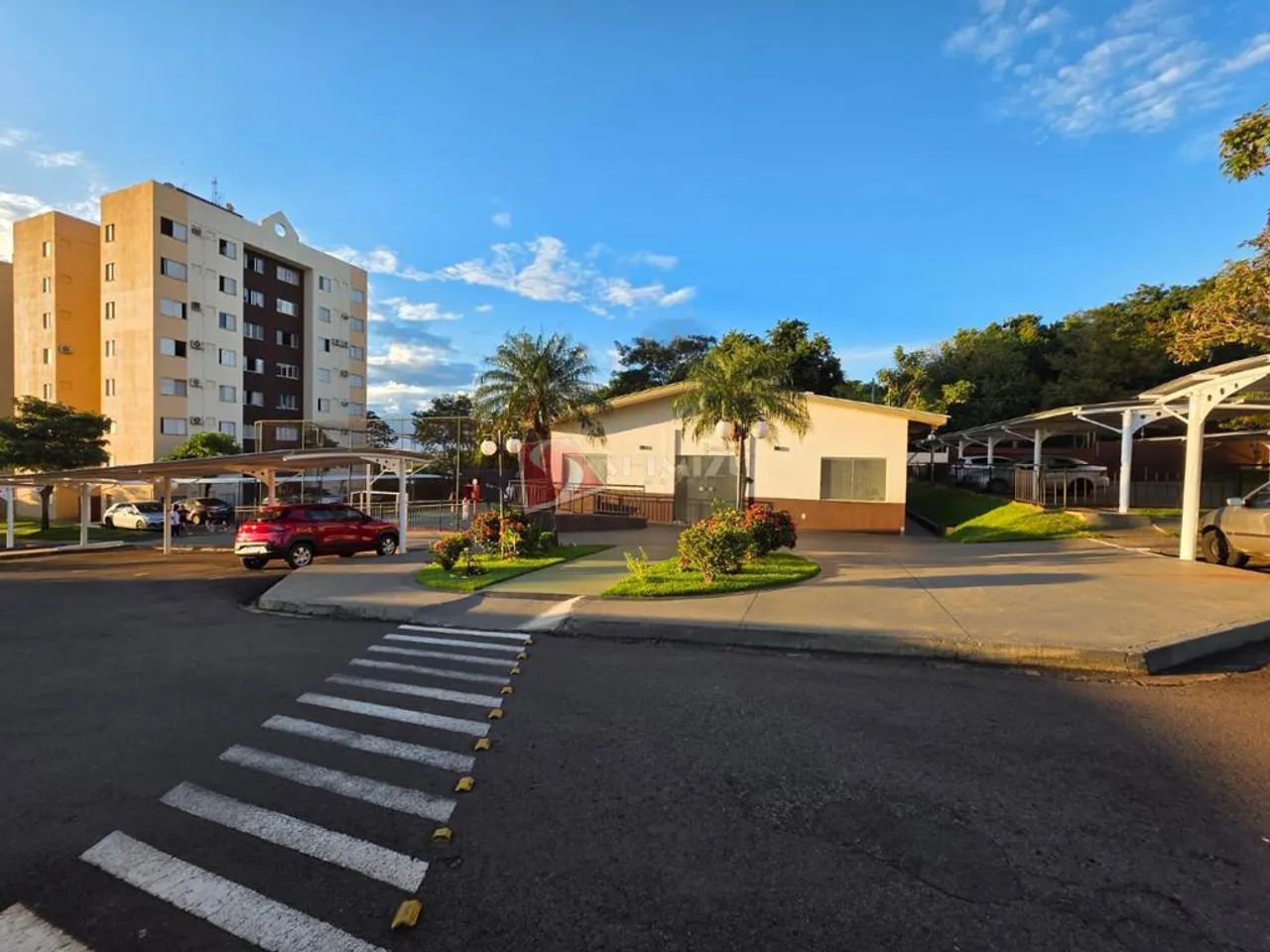 Apartamento para alugar em Maringá, Loteamento Sumaré, com 3 quartos, com 55 m² - Foto 3