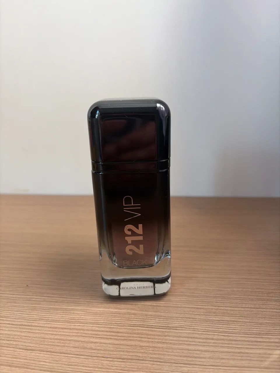 Perfume 212 VIP Black. R$ 289,00
