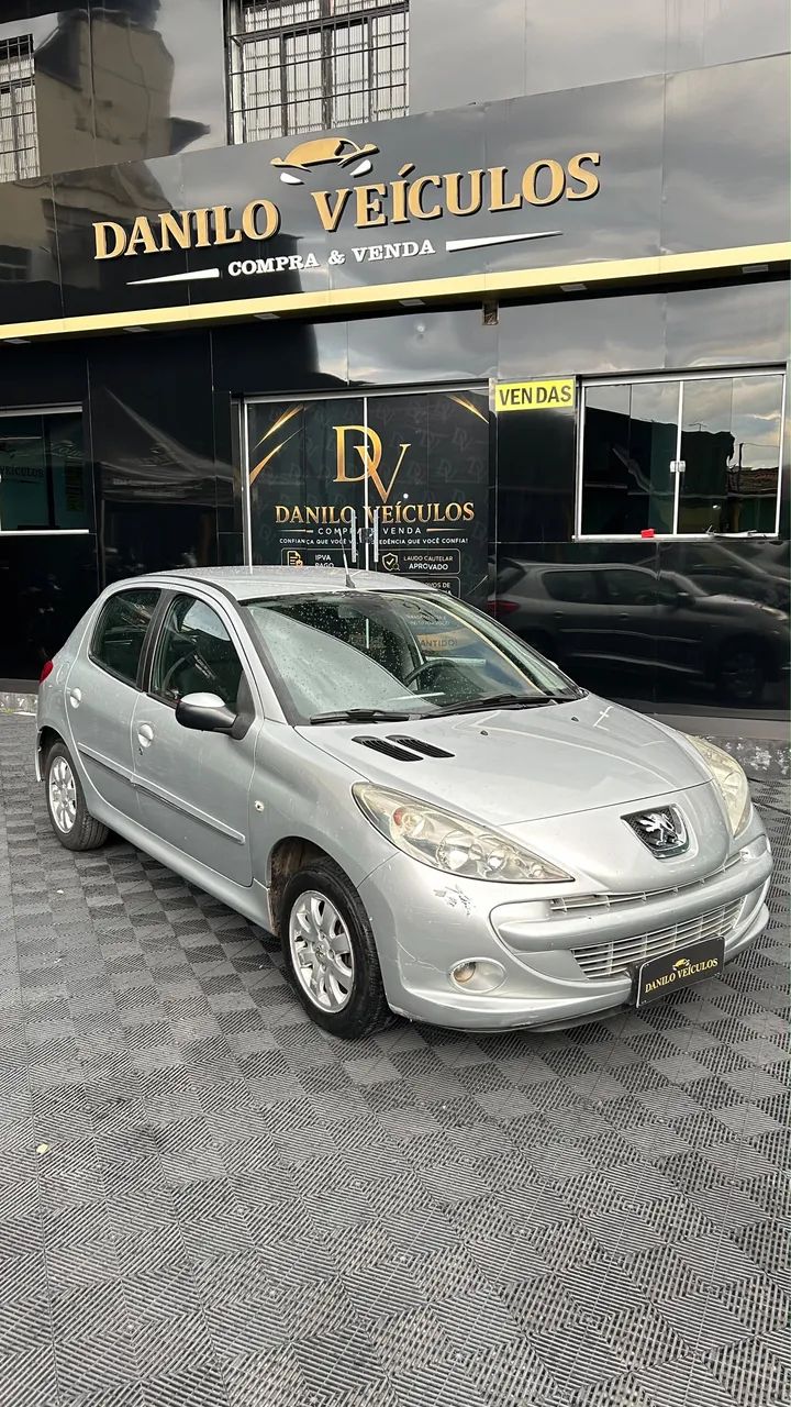 Peugeot 207 207 XR Sport 1.4 Flex 8V 5p 2012