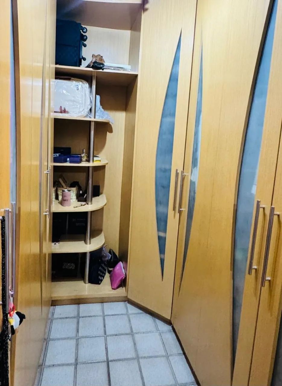Guarda roupa - Roupeiro - Closet espaçoso.  - Foto 3
