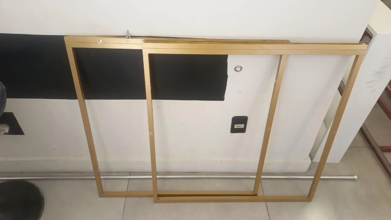 Móveis para loja de roupas 