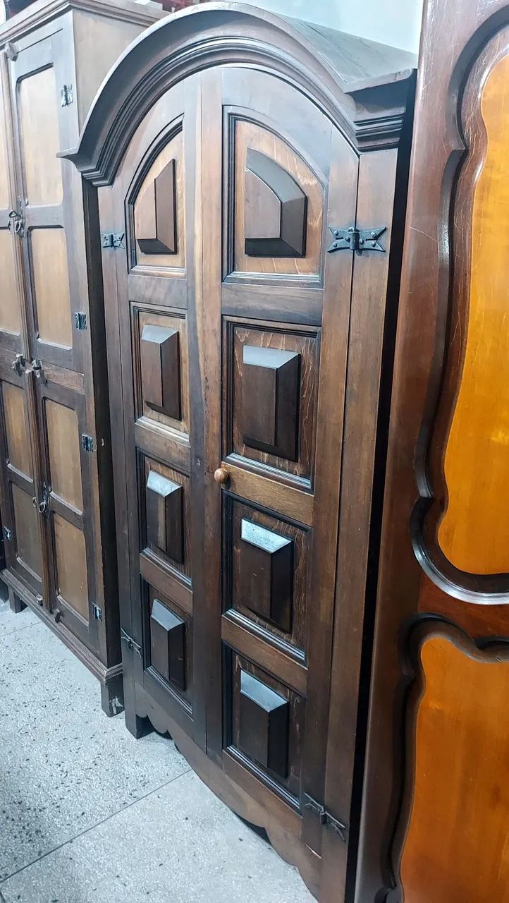 Armário duas portas madeira antigo  - Foto 3