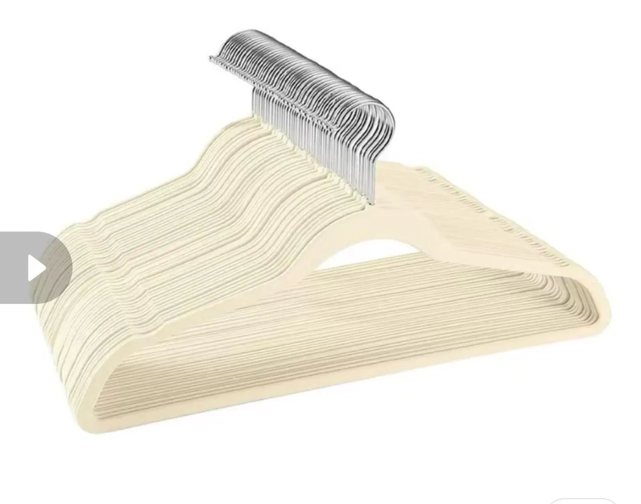 Cabides em veludo