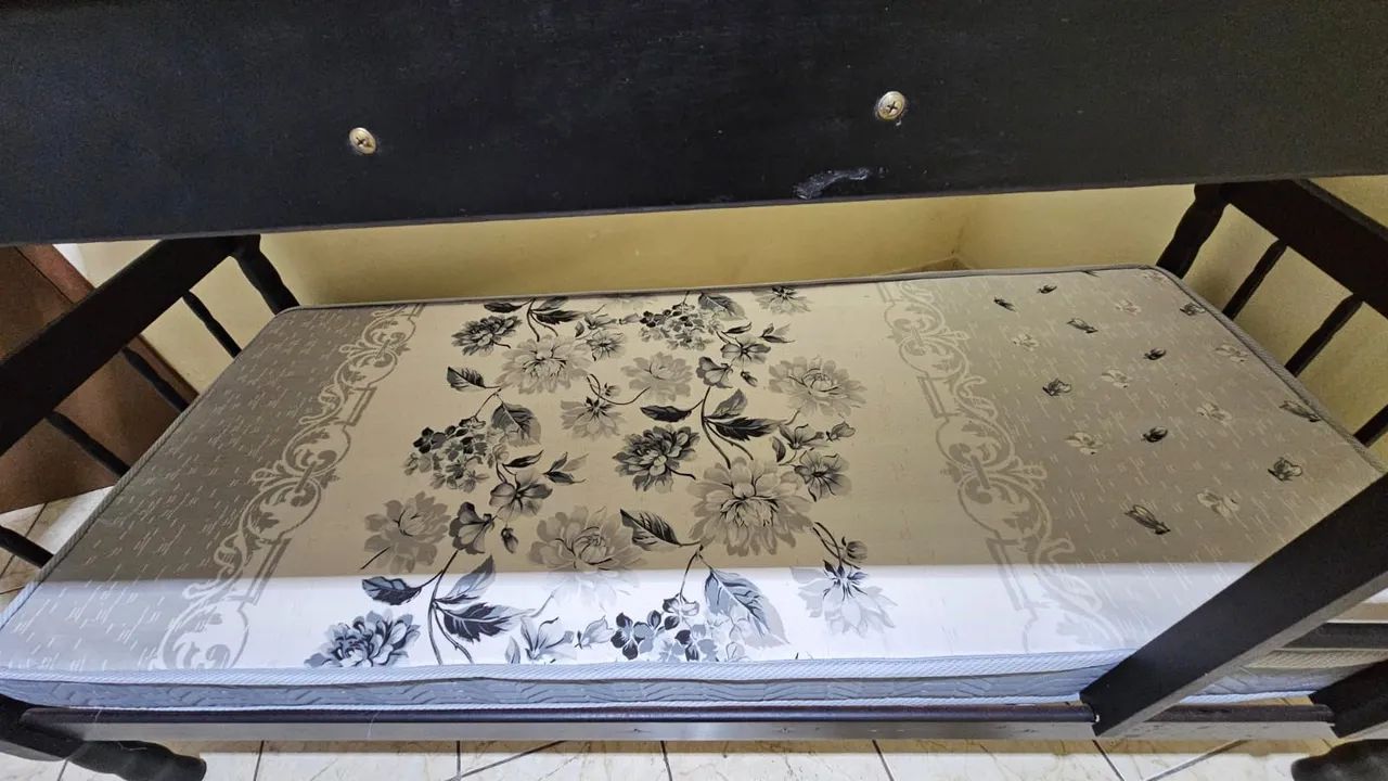 Vendo Beliche usada com Colchão.  - Foto 4