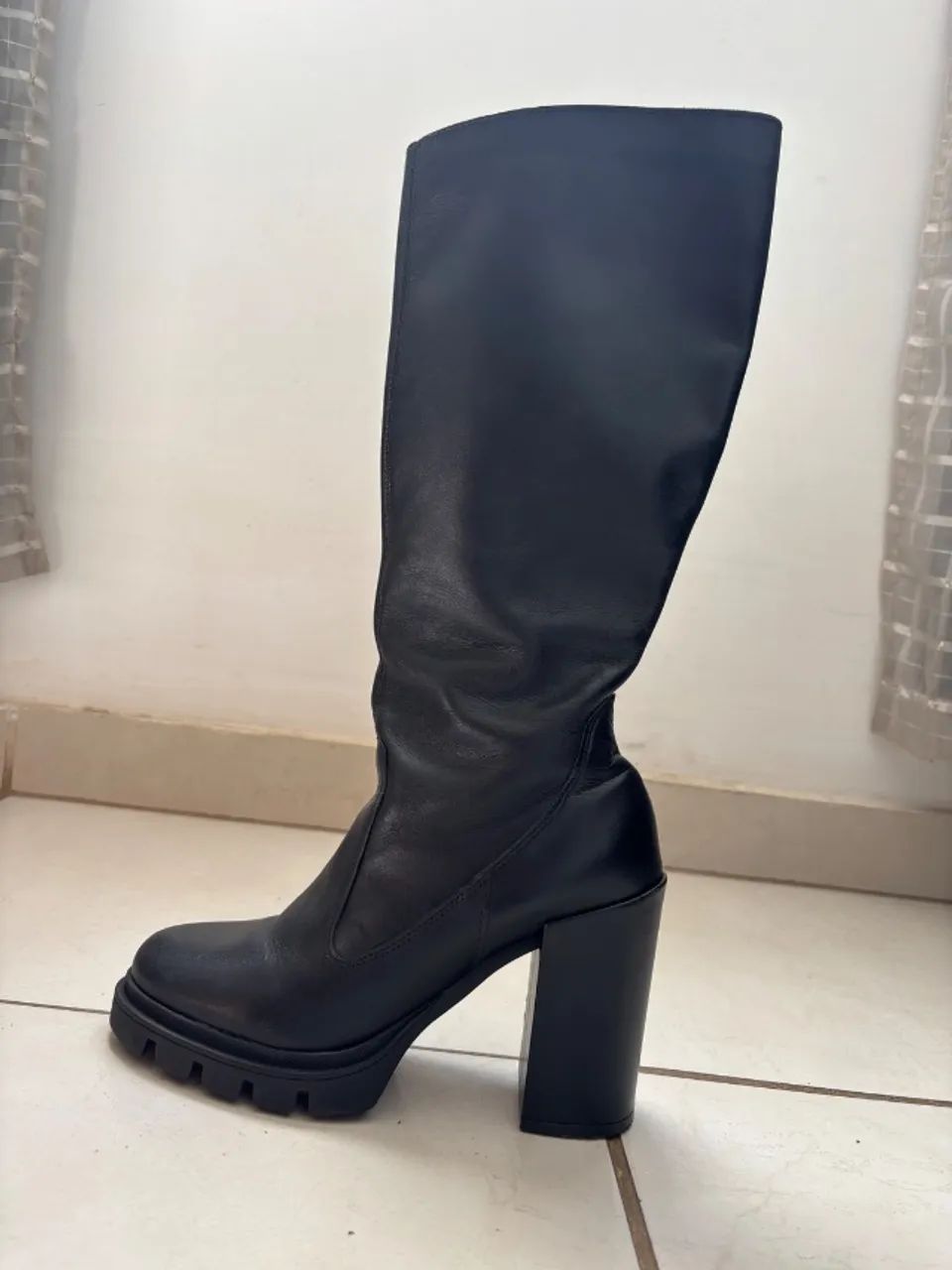 Bota Feminina Constance 35 - Foto 3