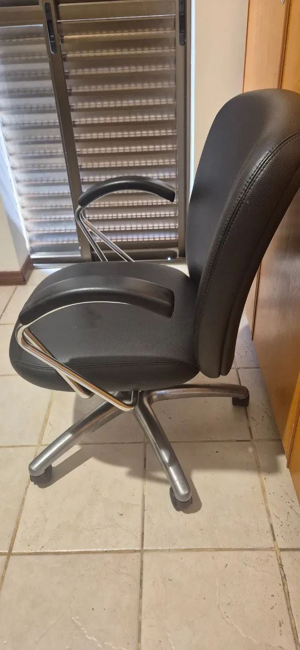 Cadeira de escritório - Foto 4