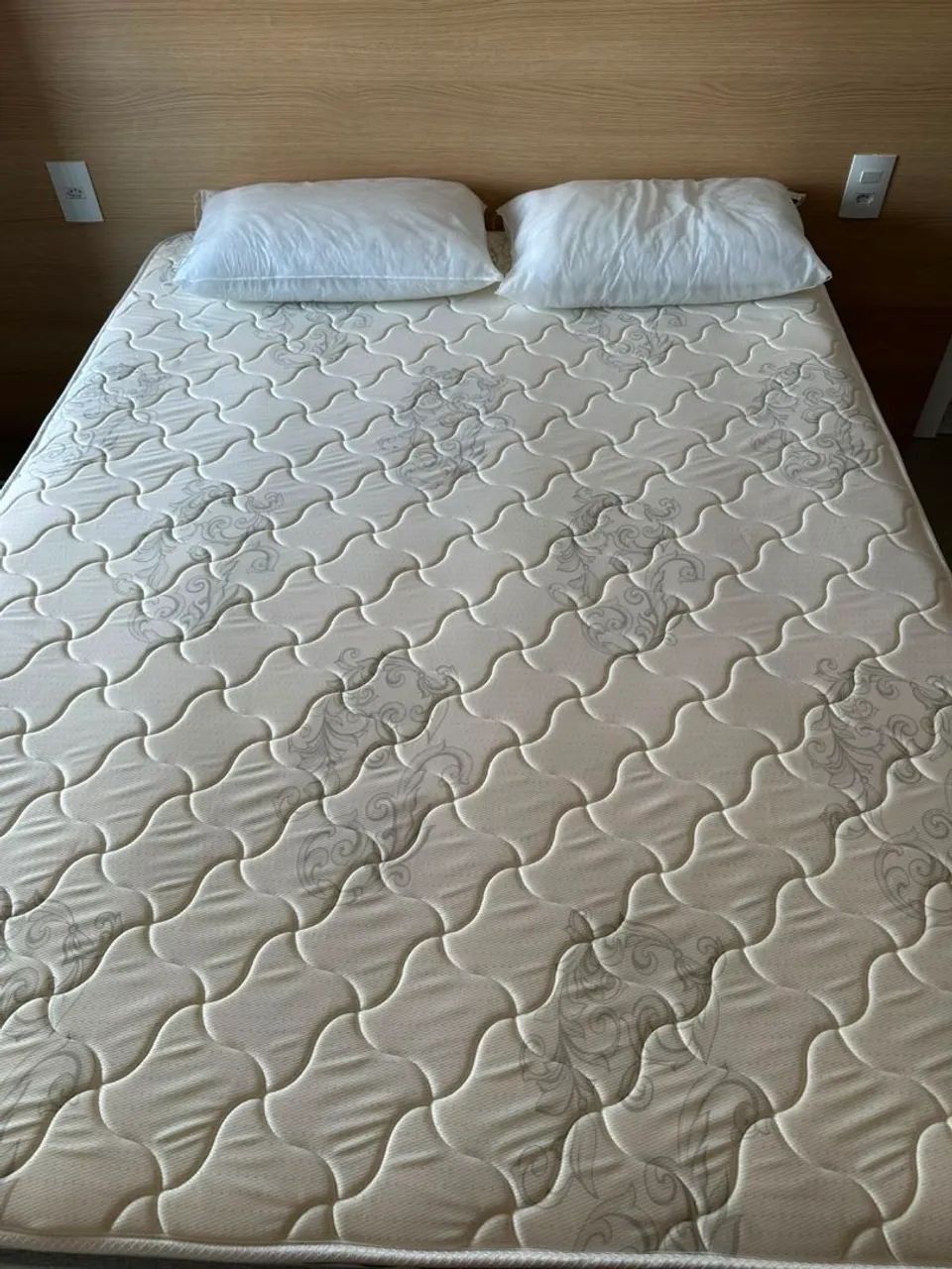 Cama de casal: base + colchão  - Foto 3