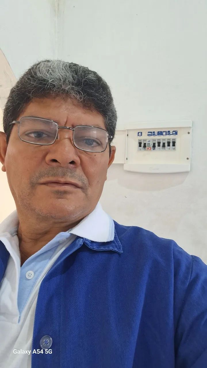 ELETRICISTA EXPERIENTE ETC