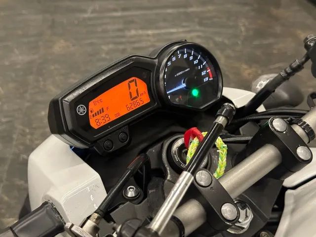 Yamaha XJ6 N 2013 - Foto 3