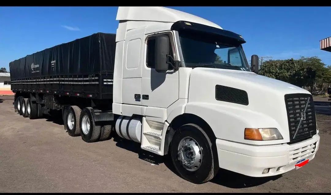 VOLVO NH 380  2002 - Foto 3