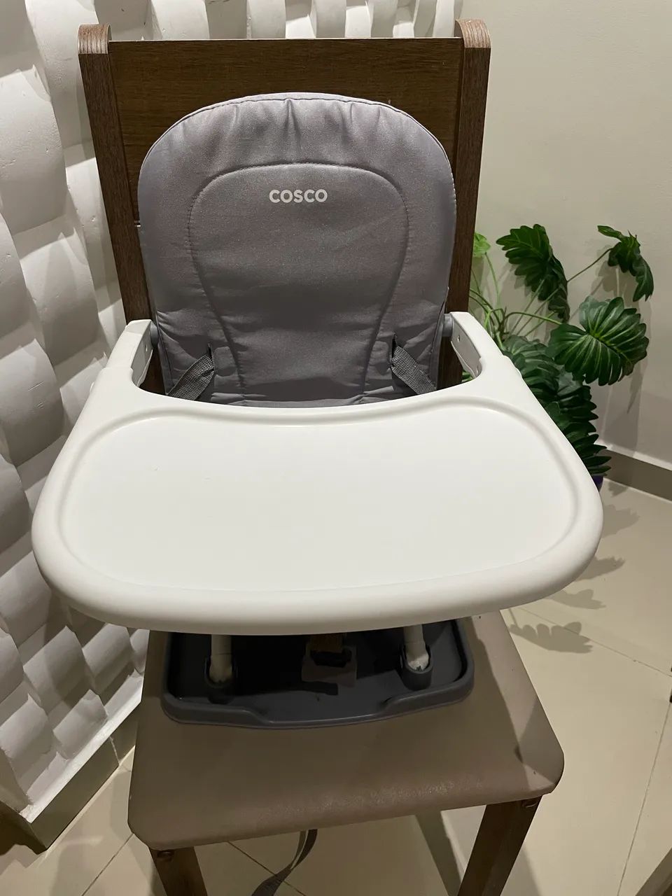 Cadeirinha de alimentação 