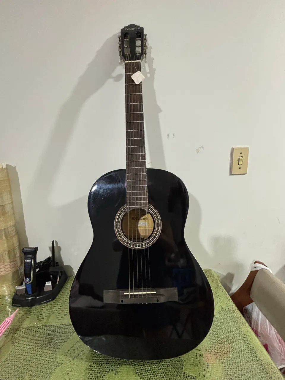 Vendendo um violão 