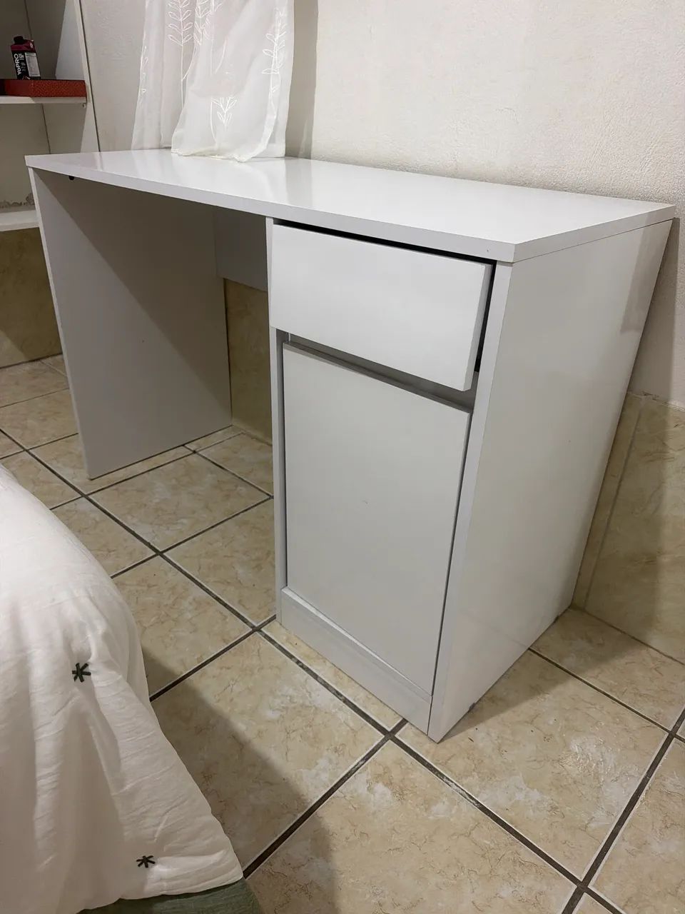 Vendo escrivaninha 